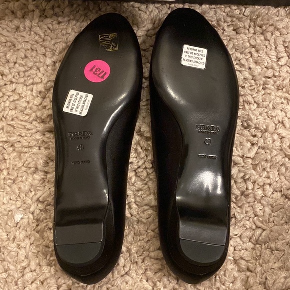 NWT Prada satin Mary Jane peep toe flats with dust bags and box. Size 40. - Picture 4 of 6